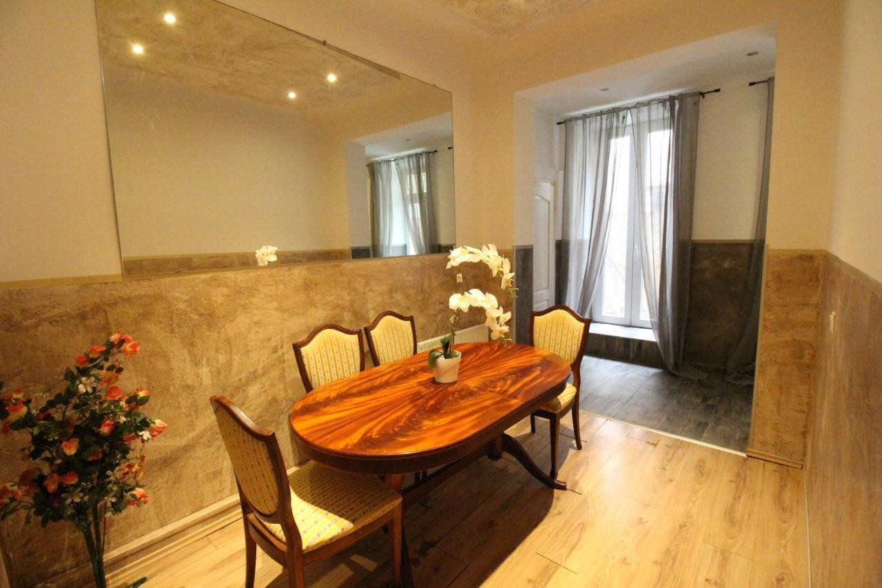 Family Quad Room Rf Wien Exteriör bild